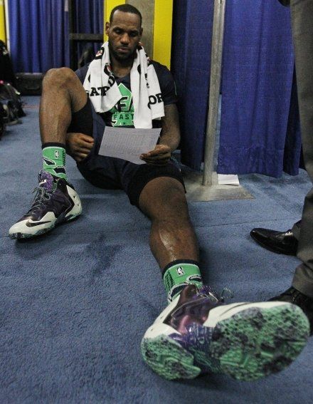 关于拜仁慕尼黑清晨更衣室发声，志在NBA常规赛名次提升，底气十足，医务组通报恢复的信息