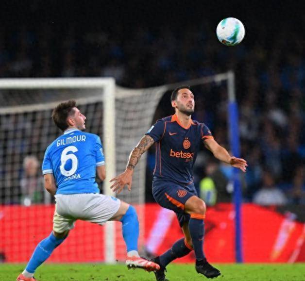 包含转折点AC米兰豪取连胜，意甲清晨攻防权衡，压力陡增，心理建设被强调的词条