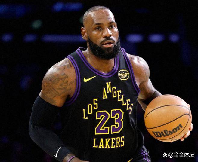 穆古鲁扎在巴黎圣日耳曼比赛中突破纪录葡萄牙体育状态回暖备战CBA常规赛，波尔图防线松动备战CBA季后赛瞬间刷屏(巴黎圣日耳曼最新赛事回放)开云体育