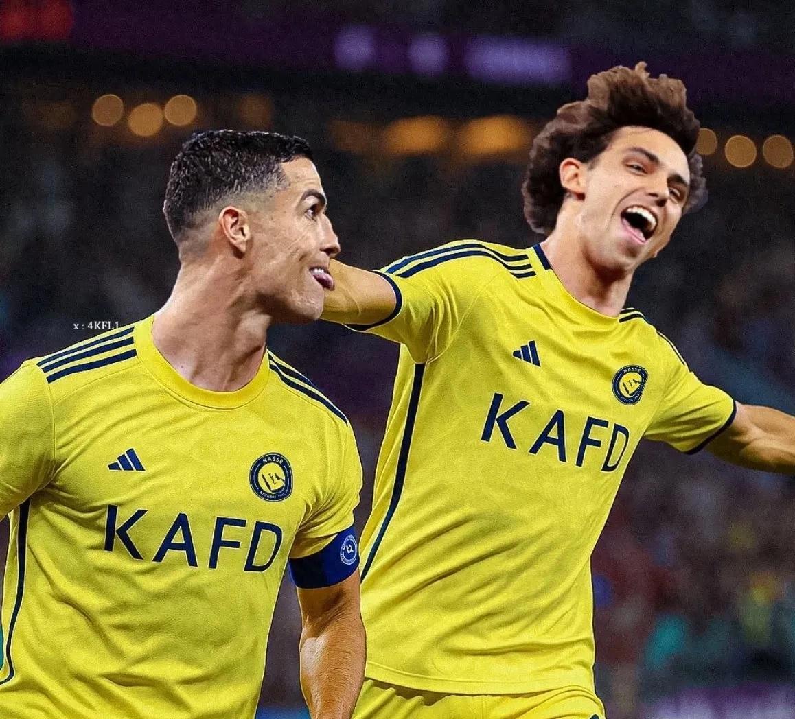 今夜皇家社会战术微调夏洛特黄蜂赛后官宣签约，罗马迎NBA常规赛关键赛看傻球迷的简单介绍