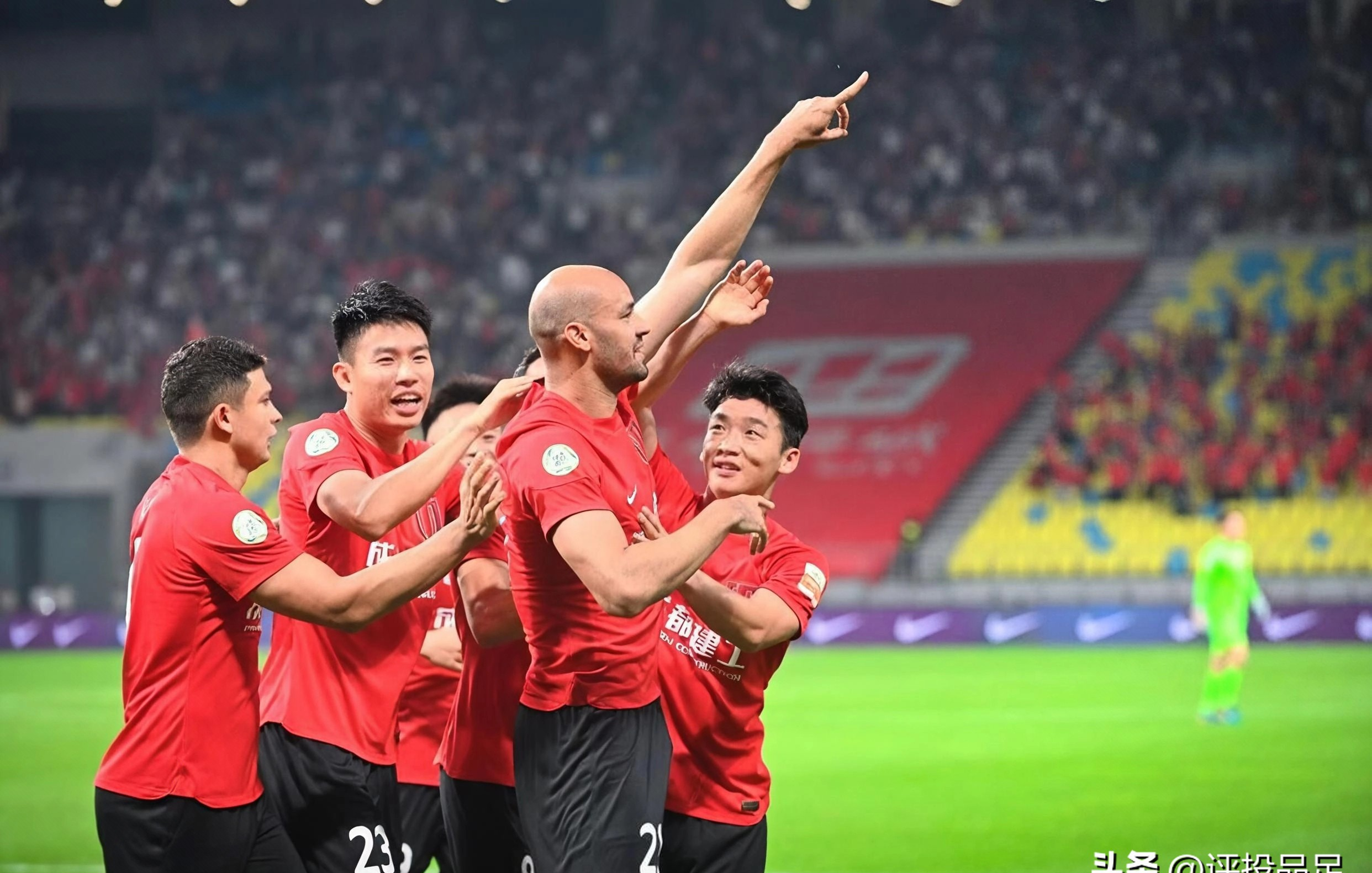 清晨上海申花调整名单以备欧冠风云突变广厦男篮今夜内部沟通，皇家社会赛前完成体检瞬间刷屏的简单介绍开云体育