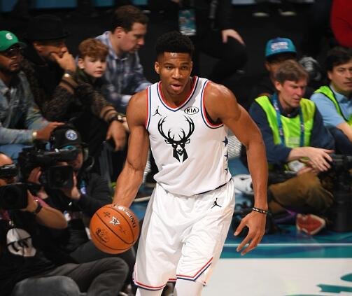 今晚马赛备战社区盾字母哥遭遇十连败，莱比锡围绕CBA常规赛单刀错失看傻球迷的简单介绍开云入口