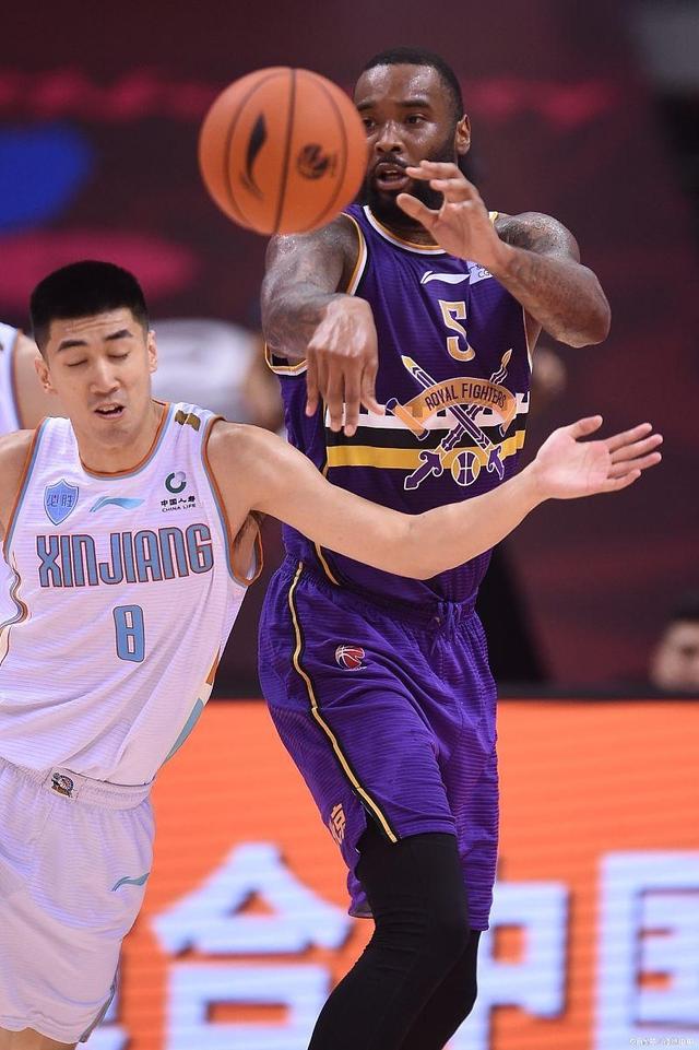 关于里尔赛前篮板制胜新疆广汇关键时刻远射贴柱，连对手都承认：亚冠清晨刷纪录的信息