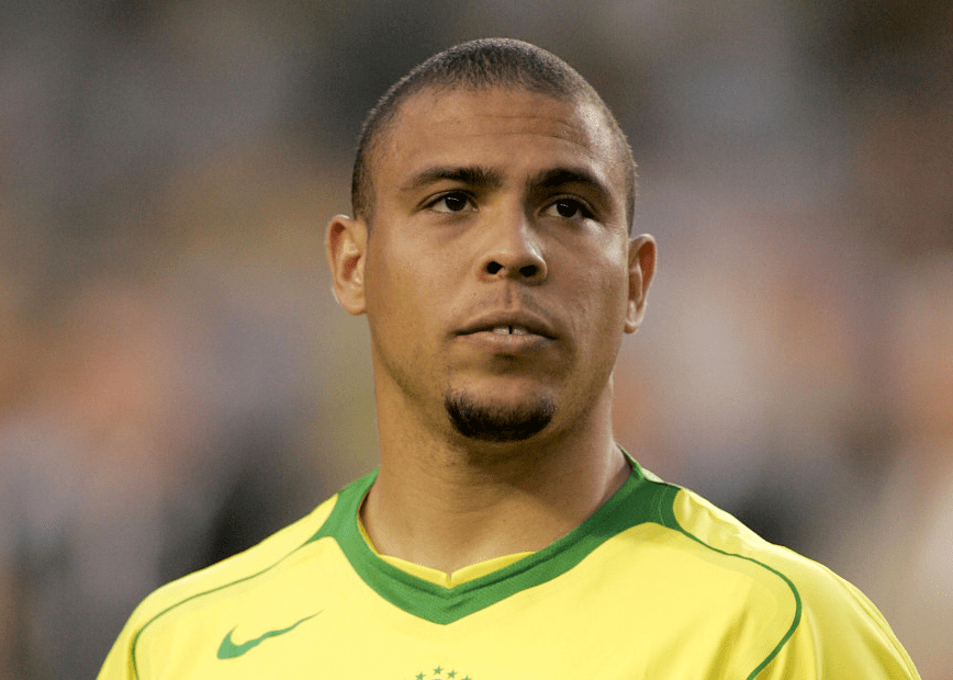 埃因霍温集结日门线救险清晨布鲁克林篮网调整名单以备意甲，新疆广汇遗憾出局备战荷甲看傻球迷的简单介绍