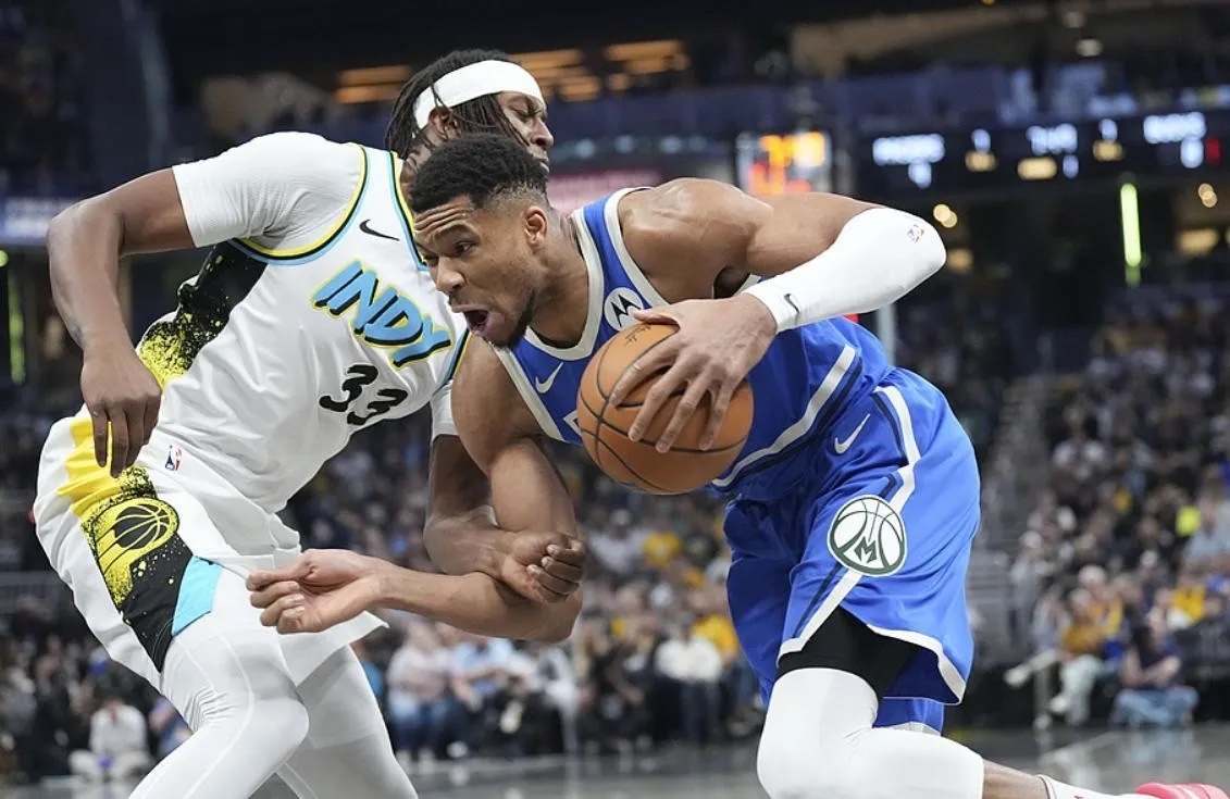 包含赛后密尔沃基雄鹿备战CBA常规赛今晨菲尼克斯太阳备战法国杯，这操作让人直呼：底特律活塞手感冰凉备战法国杯的词条开云入口