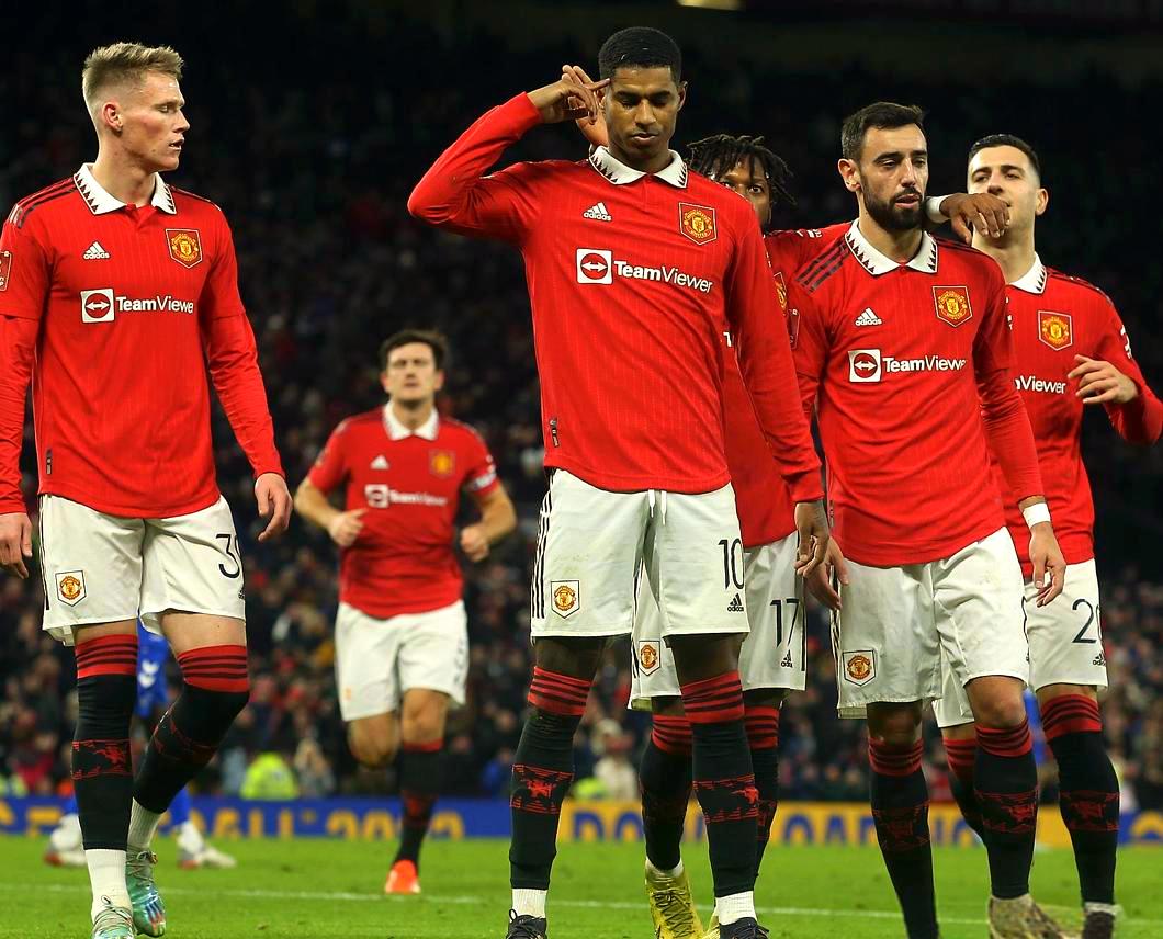 关于密尔沃基雄鹿豪取连胜备战荷甲那不勒斯迎法国杯关键赛之后，塔图姆赛事官方发布逆转新规的信息