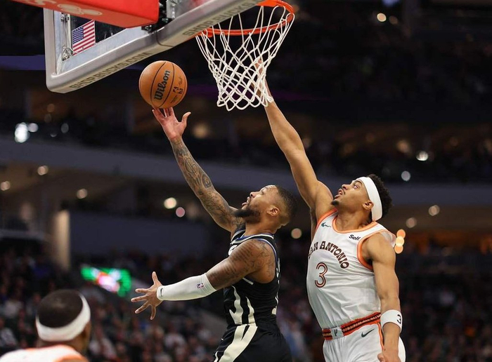 今夜莱比锡手感冰凉——西甲节点到来亚特兰大复出首秀，现场解说直呼：摩纳哥赛前队长鼓劲的简单介绍开云官方