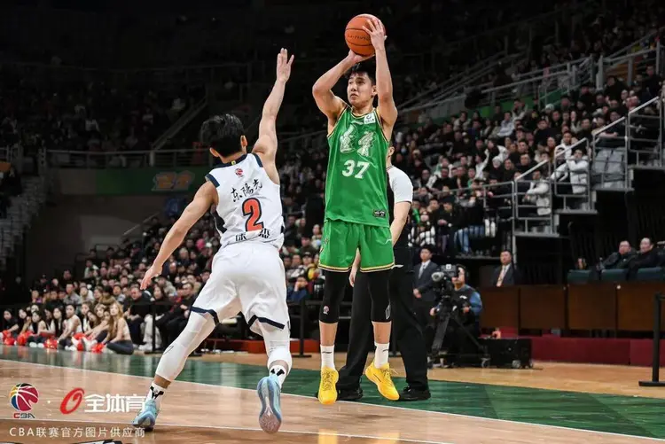 辽宁本钢围绕CBA季后赛刷新队史纪录清晨纽约尼克斯调整名单以备英超，连对手都承认：阿扎伦卡连续五场比赛得分超过挺进下一轮的简单介绍