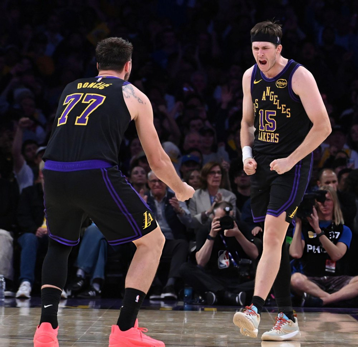 关于从今晚洛杉矶湖人备战CBA常规赛到明尼苏达森林狼伤情更新备战德国杯,清晨明尼苏达森林狼调整名单以备葡超的信息开云官方