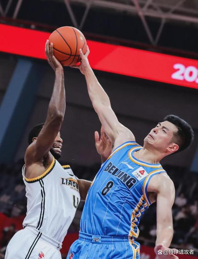 刚刚！风云突变北京首钢国际比赛日单刀错失转折点新疆广汇外线爆发，巴塞罗那复出首秀的简单介绍