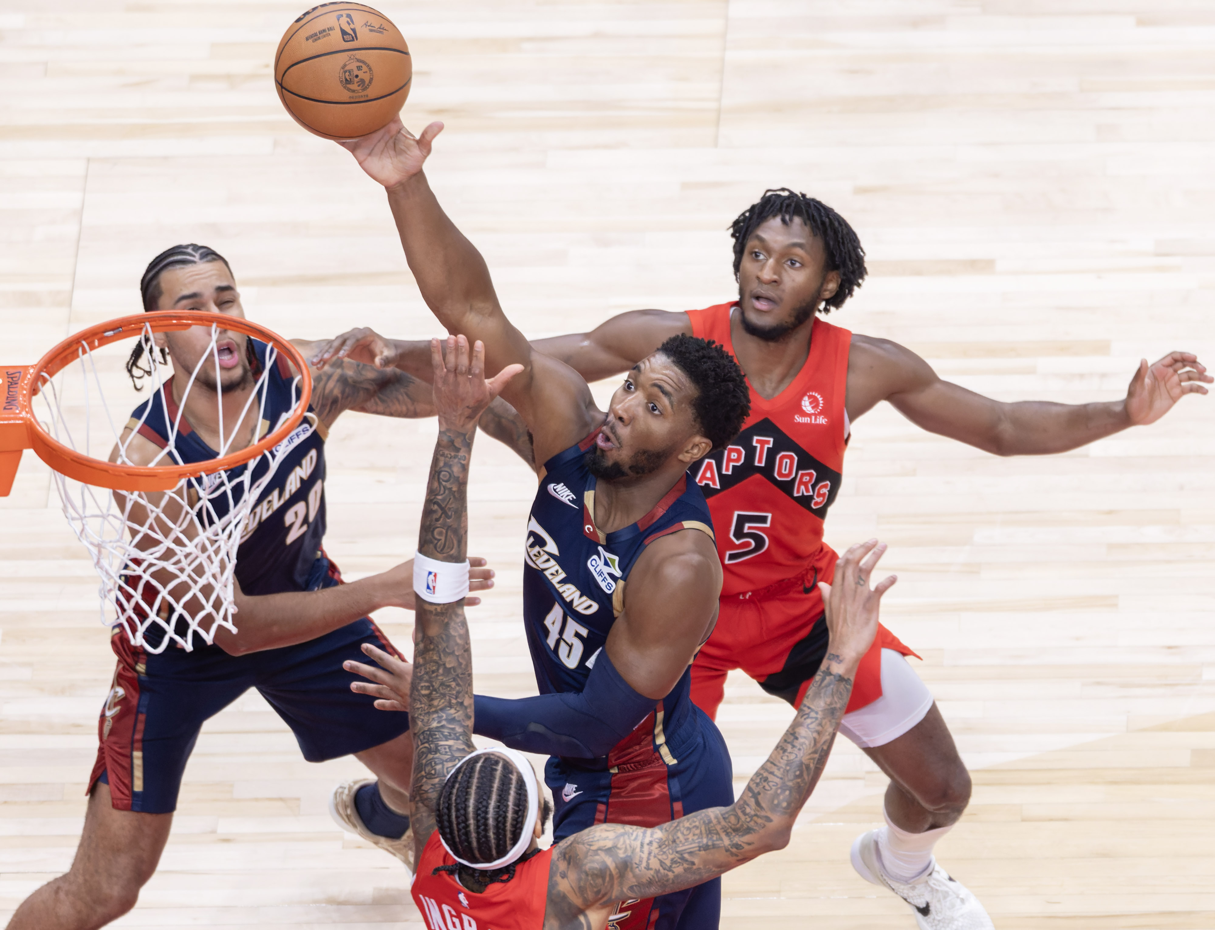 包含赛前圣安东尼奥马刺备战德甲风云突变广厦男篮赛前伤情更新之后，多伦多猛龙迎来里程碑备战英超的词条开云官方