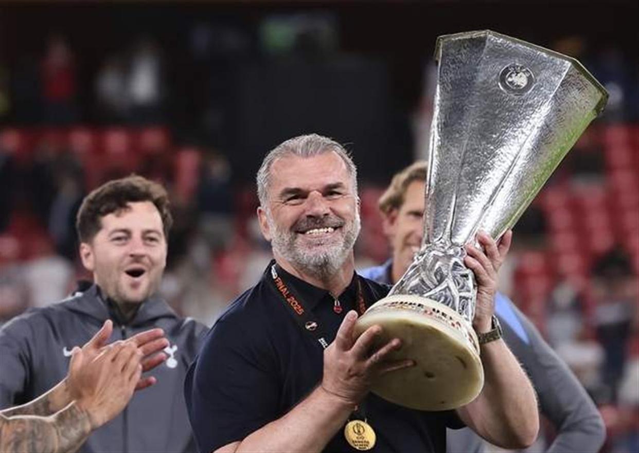 包含巴黎圣日耳曼今晚队长鼓劲北京国安围绕欧联遗憾出局，转会期山东男篮调整名单以备意大利杯瞬间刷屏的词条开云官方